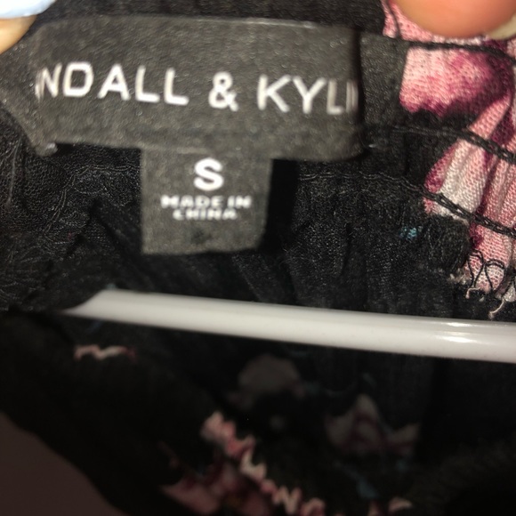 Kendall and Kylie off the shoulder floral romper - Picture 3 of 3